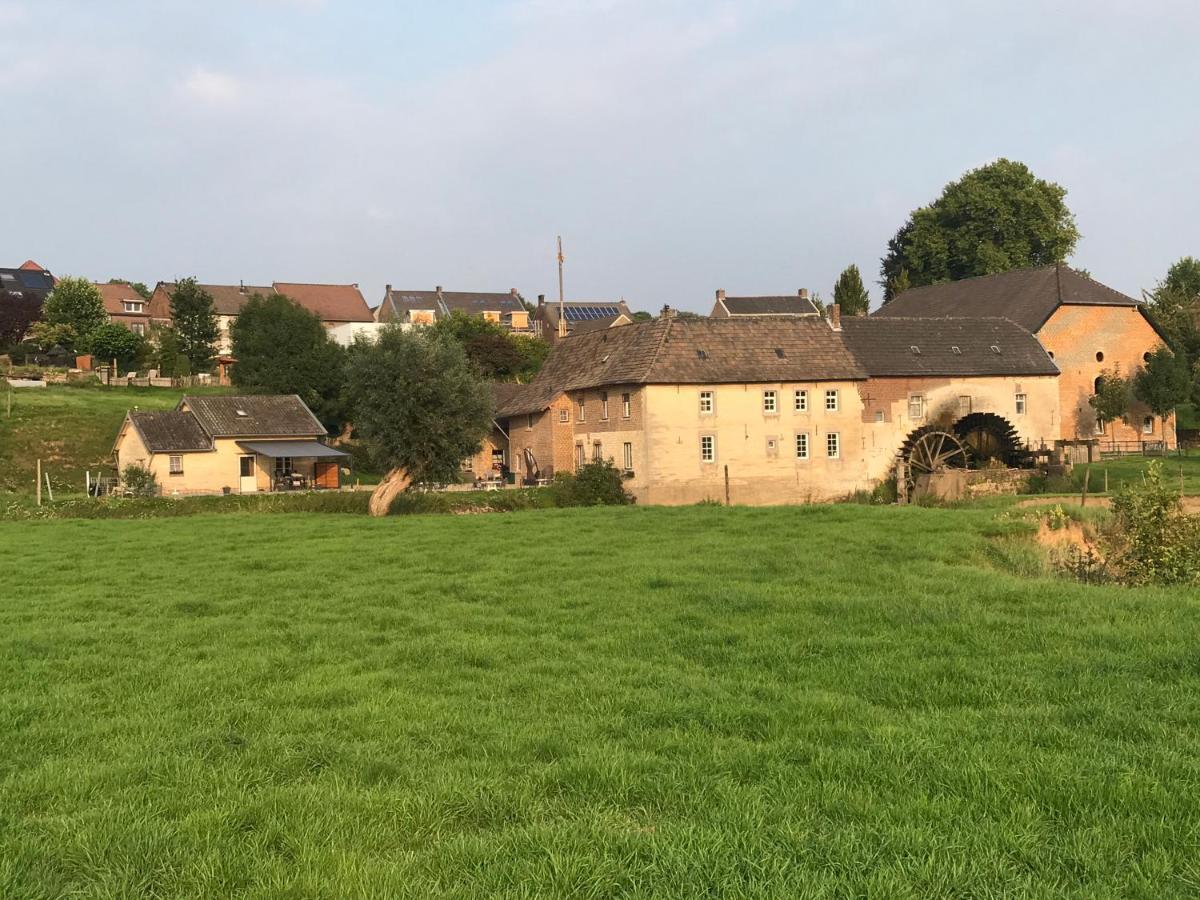 Aan De Watermolen Vakantiewoningen Wijlre エクステリア 写真